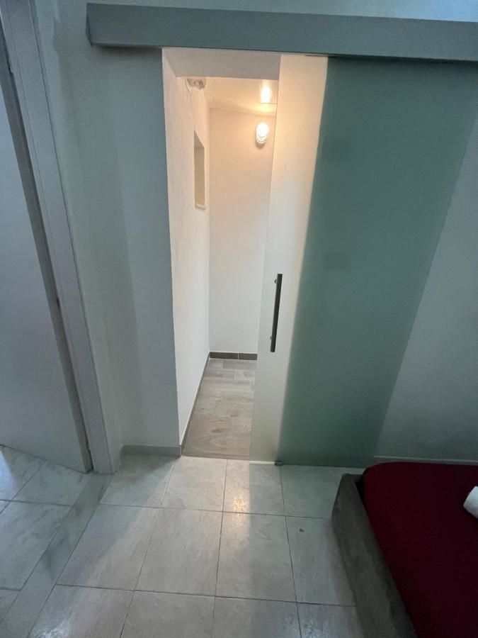 B&B Regina Rooms Avola Bagian luar foto